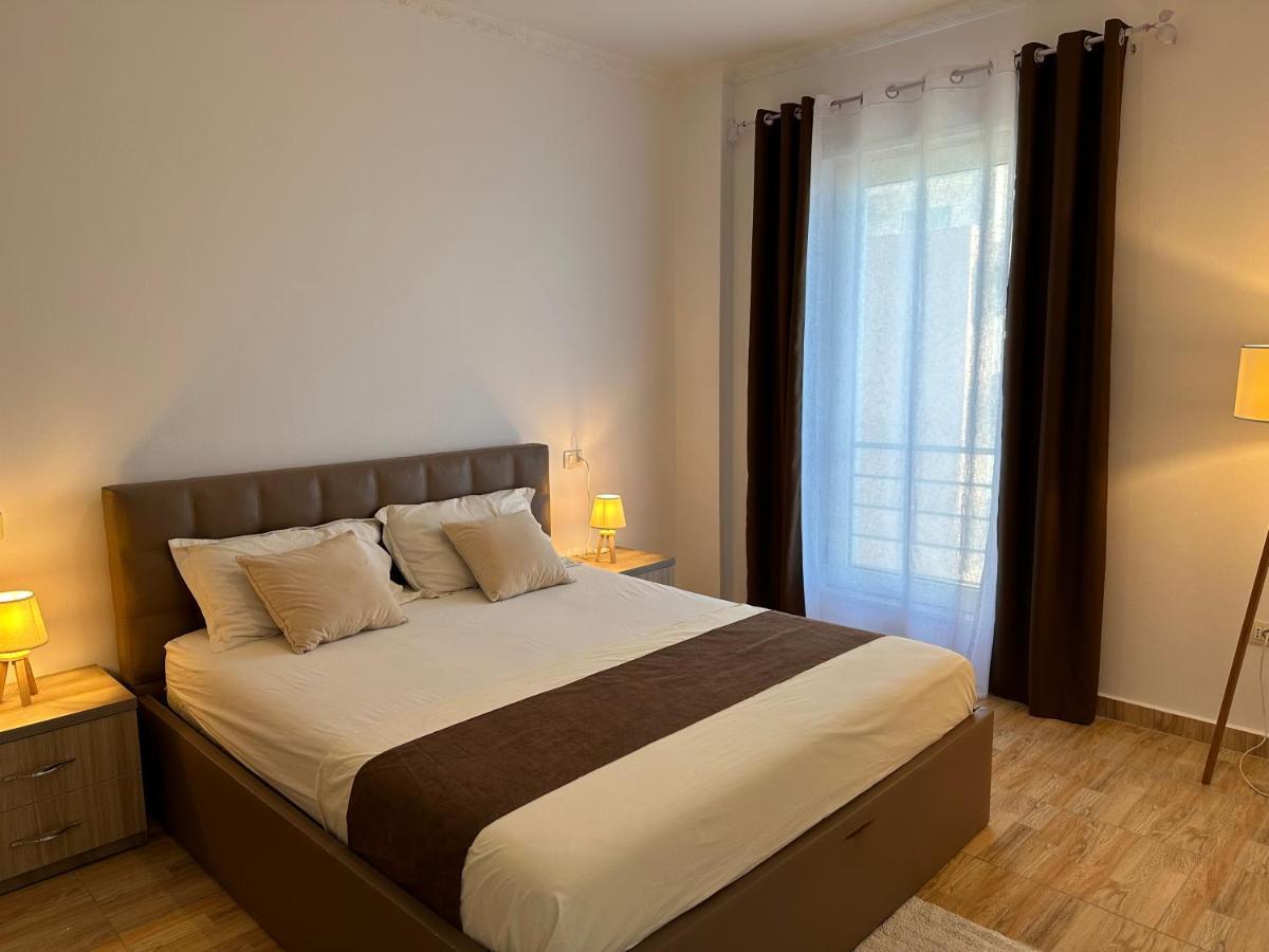 Apartament Front Superior *